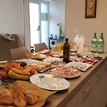 فندق مبيت وإفطار La Terrazza Sul Mare 3*
