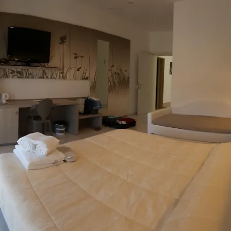 Bed & Breakfast La Terrazza Sul Mare 4*