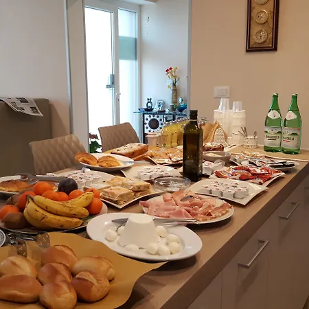 Bed & Breakfast La Terrazza Sul Mare 4*