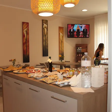 Bed & Breakfast La Terrazza Sul Mare 4*